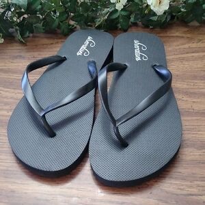 ❤Sleek Black Flip Flops Womens EU 42 or US 11
